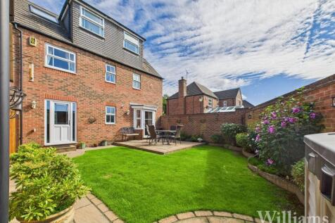 CAM04950G0-PR0124-STILL005 - Copy - Copy.jpg