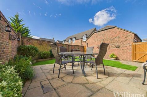 CAM04950G0-PR0124-STILL001 - Copy (2) - Copy.jpg