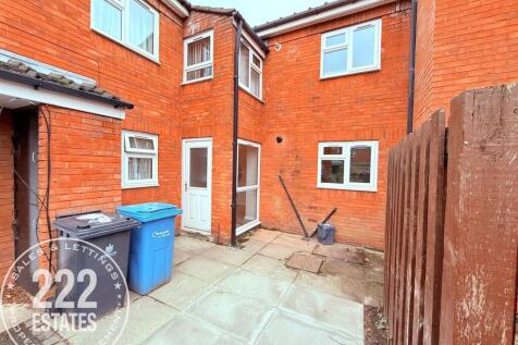 PHOTO-2025-12-23-13-29-27 (9).jpg