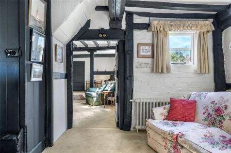 4 Reception Rooms