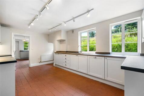 Newly Fitted Kitchen