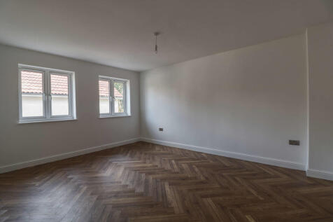 Plot 1 Dining Roo...