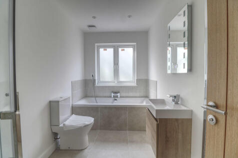Plot 1 Bathroom