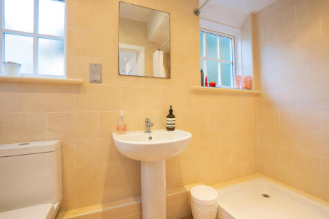 Ground Floor Shower