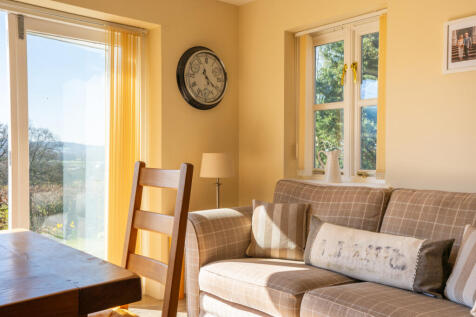 Dining Room Detail