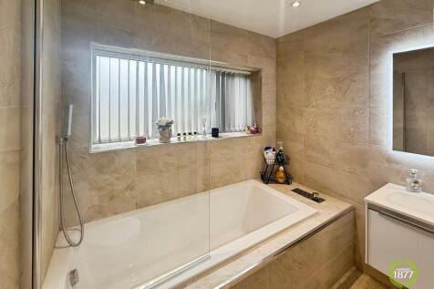 Ground floor Bathroom