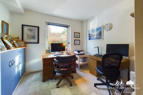 CAM03691G0-PR0032...