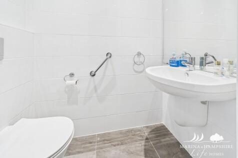 CAM03691G0-PR0044...