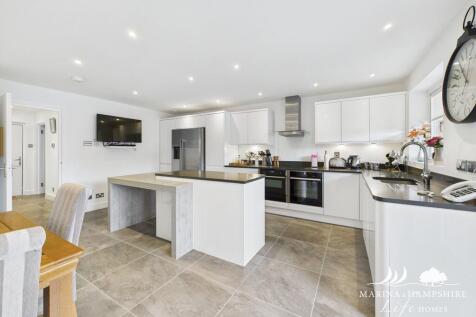 CAM03691G0-PR0044...