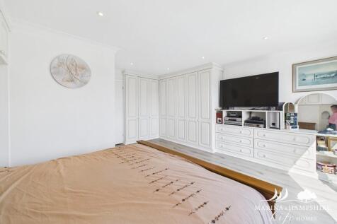 CAM03691G0-PR0044...