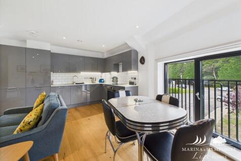 CAM03691G0-PR0060...