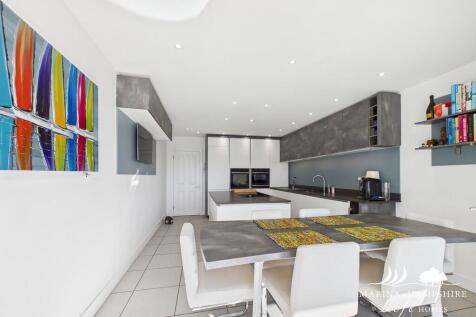 CAM03915G0-PR0019...