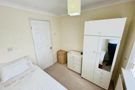 4b749952--421C-B40D-4A95033A3102-58171-00000833809