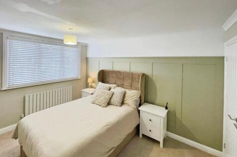 476ca099--437F-8778-0B5544F61EB3-13671-00000FFDA93