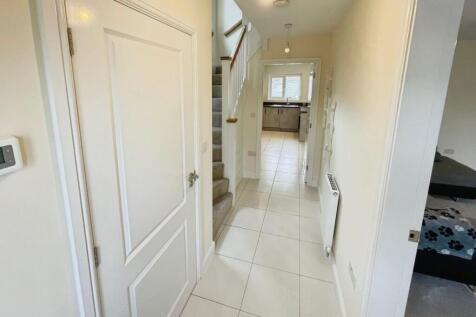 d4d40272--48A9-BB54-4BC00B0791F1-64641-00001707DAC