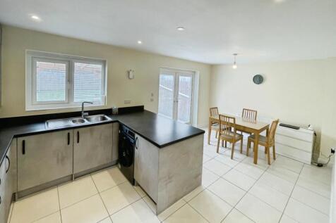 8ad30999--4E04-94A5-0639F289F66A-64641-00001707D92