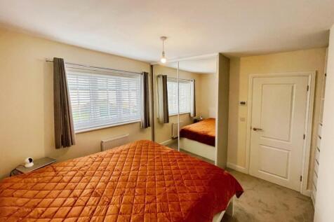 c5b44585--4A7F-918B-1EC79AA6743E-65058-00001717660