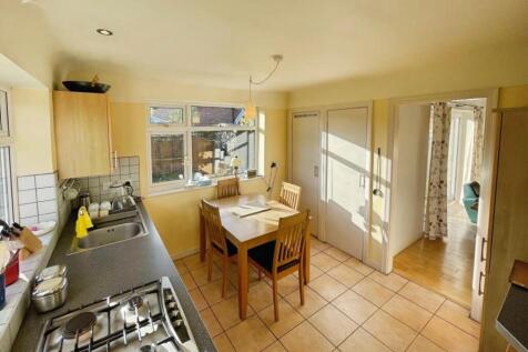 5127d7bd--4914-97BA-8A5E40645DBA-20356-000002CEA26