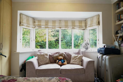 Mulberry Cottage-...