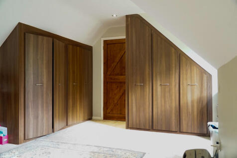 Mulberry Cottage-...
