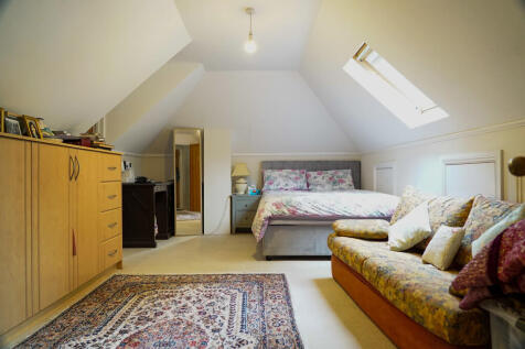 Mulberry Cottage-...