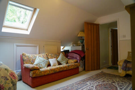 Mulberry Cottage-...