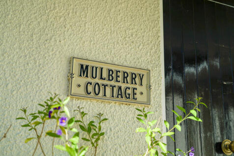 Mulberry Cottage-...