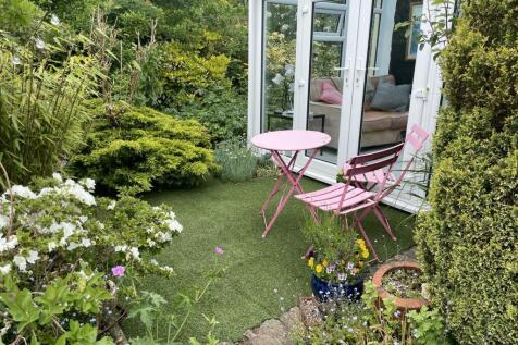 Garden Area.JPG