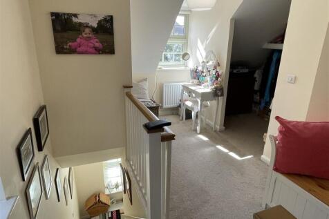 Second Floor Dressing Area.JPG