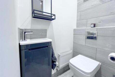 cloakroom.jpg