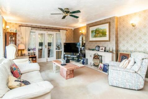 Lounge / Reception Room
