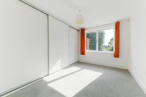 Helmsdale Court, 77 Woodcote Road5.jpg