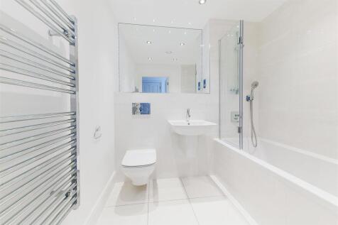 Helmsdale Court, 77 Woodcote Road8.jpg