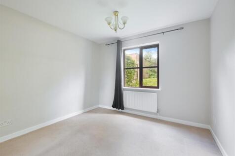 GRAYSHOT COURT, 2- (8).jpg