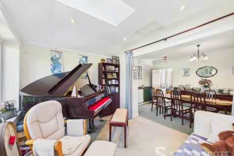 Dining / Music Room
