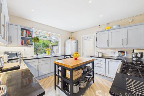 Kitchen / Breakfast Room