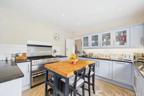 Kitchen / Breakfast Room