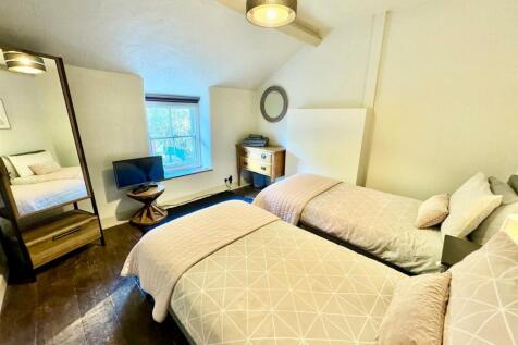 PHOTO-2024-10-22-07-25-17 (13).jpg