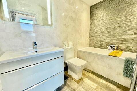 PHOTO-2024-11-18-18-30-22 (10).jpg