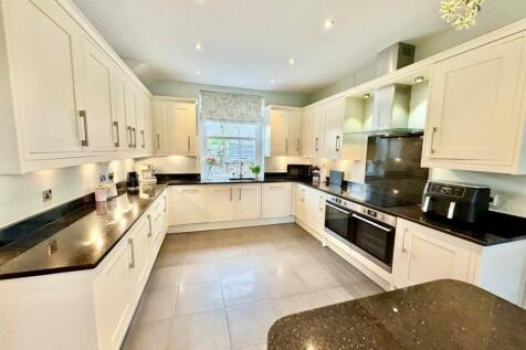 PHOTO-2024-11-18-18-30-22 (27).jpg