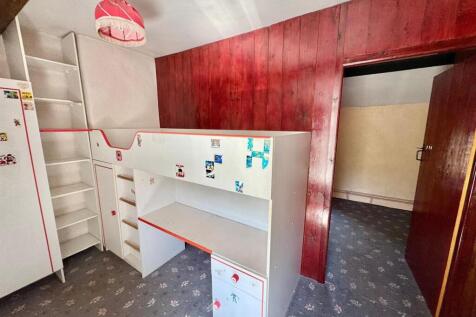 PHOTO-2025-04-01-20-09-19 (4).jpg