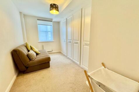 PHOTO-2025-04-13-19-50-41 (5).jpg