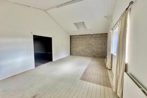 PHOTO-2025-08-09-07-37-33 (3).jpg