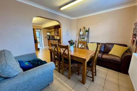 PHOTO-2025-10-24-12-29-44 (10).jpg