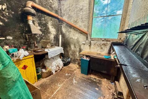 PHOTO-2025-10-20-17-47-12 (4).jpg