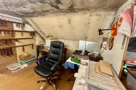 PHOTO-2025-10-20-17-47-12 (6).jpg