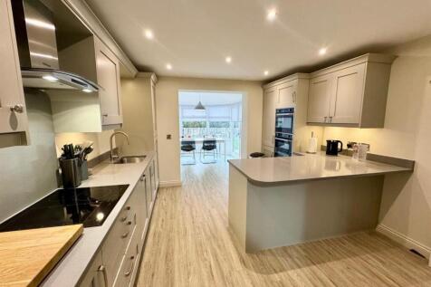 PHOTO-2025-12-10-16-02-12 (11).jpg