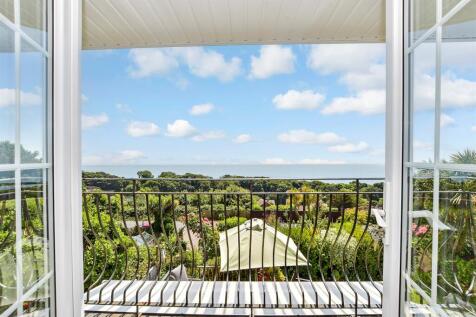 External Lifestyle Photograph