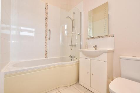 Elm Bathroom
