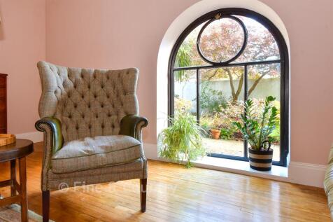 Internal Lifestyle Photograph